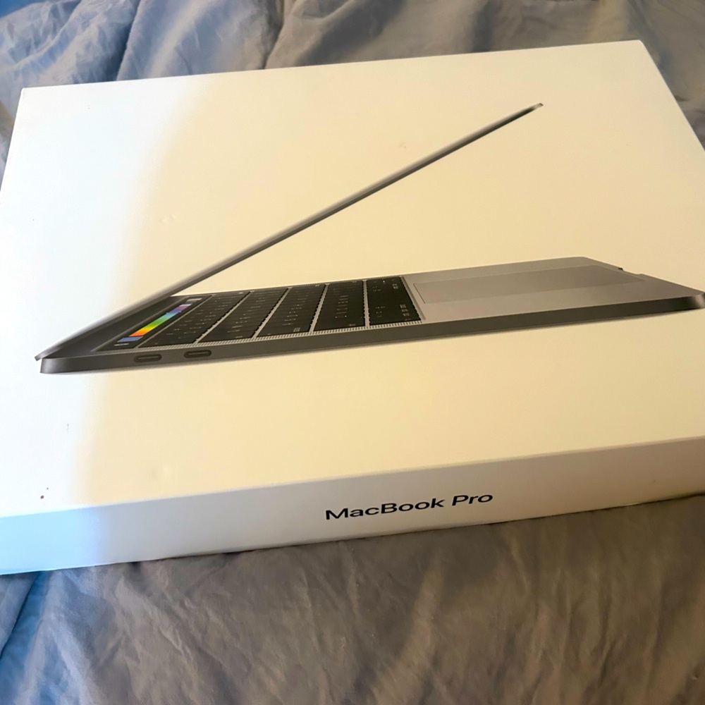 Macbook empty box
